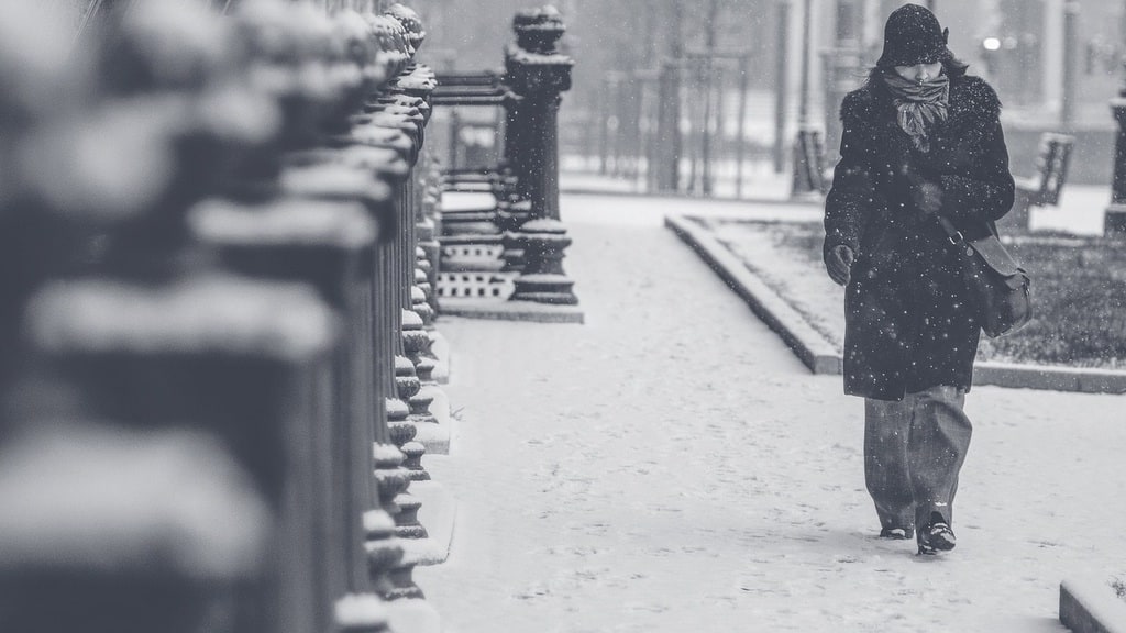 Conduite de nuit : recommandations pour une route sûre